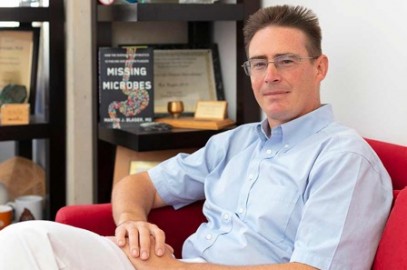 Q&A: Wastewater Monitoring with Professor Rob Knight